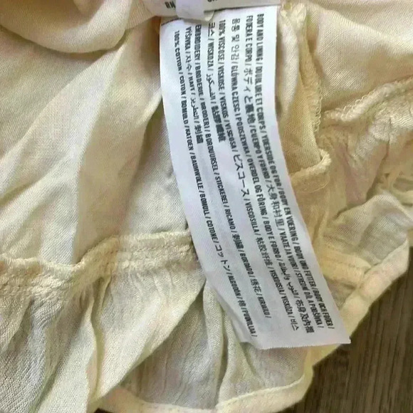 ✨🆕HOLLISTER✨🆕 | Cream lace with gold sequin and dress - Picture 5 of 11